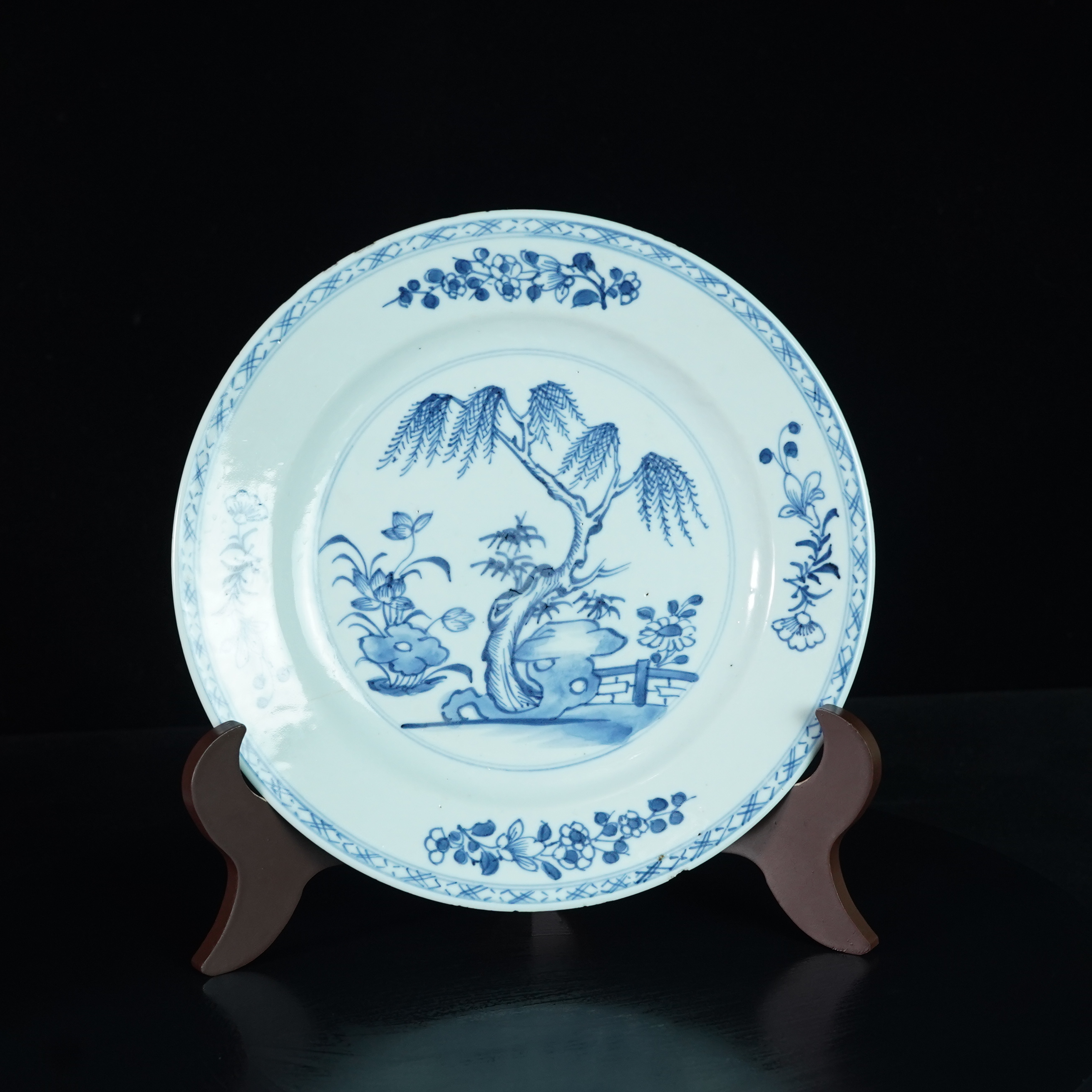 LABC241225070【十竹斋】清乾隆淡描翠柳荷花青花赏盘