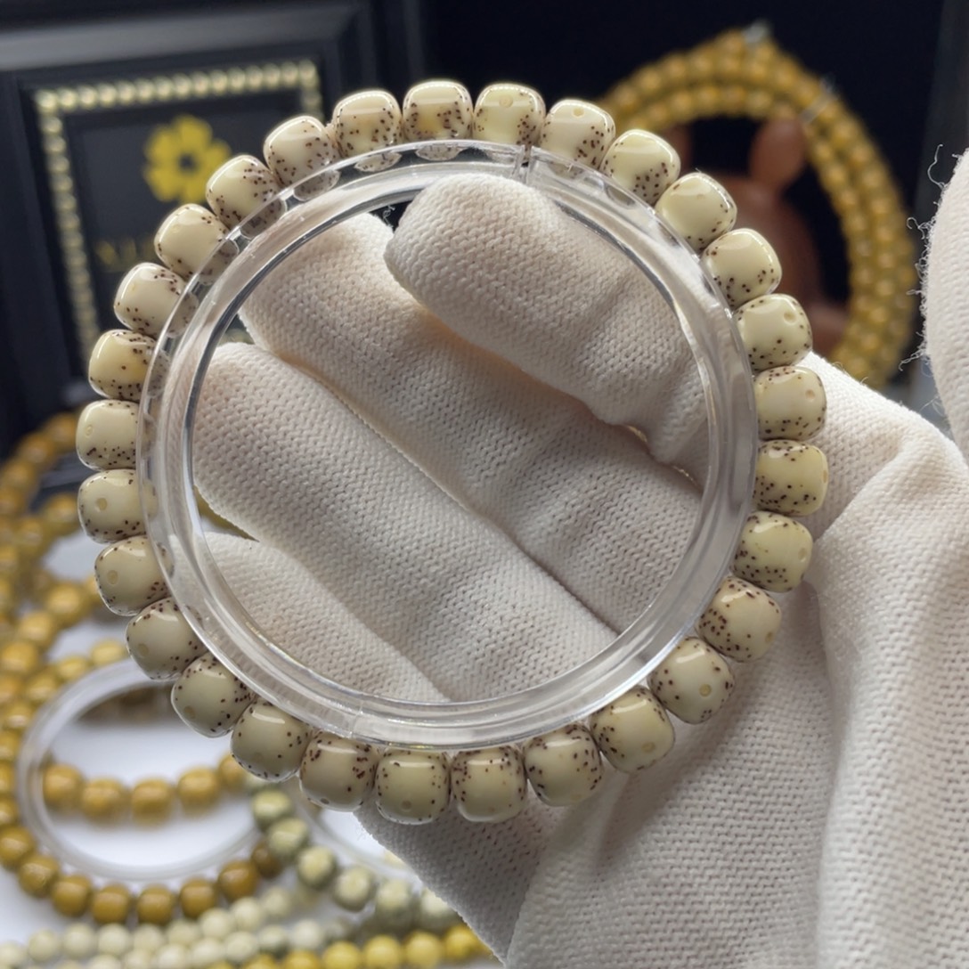 星月菩提吊坠8骨瓷白大眼睛              A6