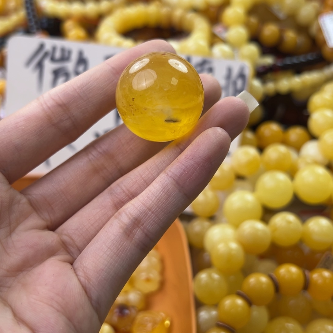琥珀珠宝奇石未镶嵌