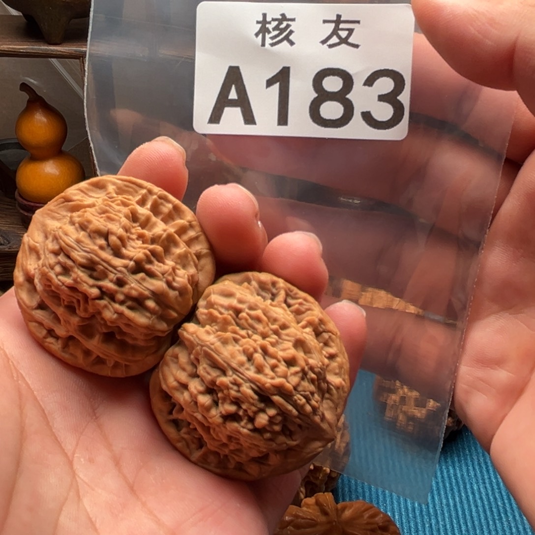 1***9吊坠文玩核桃望月