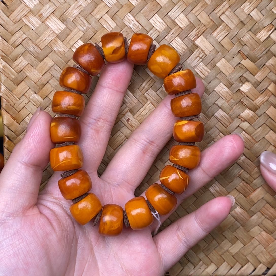 未镶嵌蜜蜡裸石蜜蜡