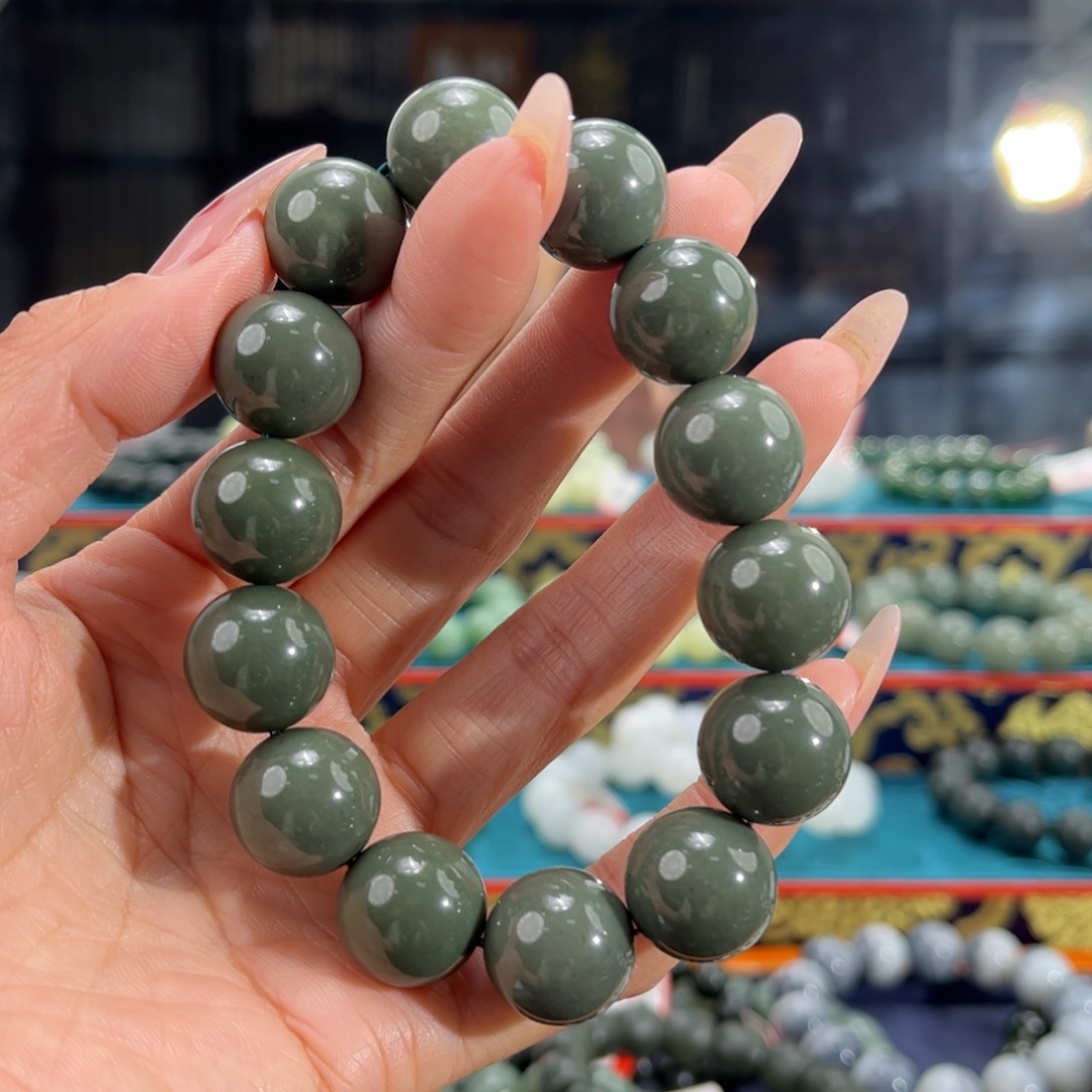 【闪购商品】未镶嵌和田玉手链纯天然 新疆 沙枣青 豆青色16