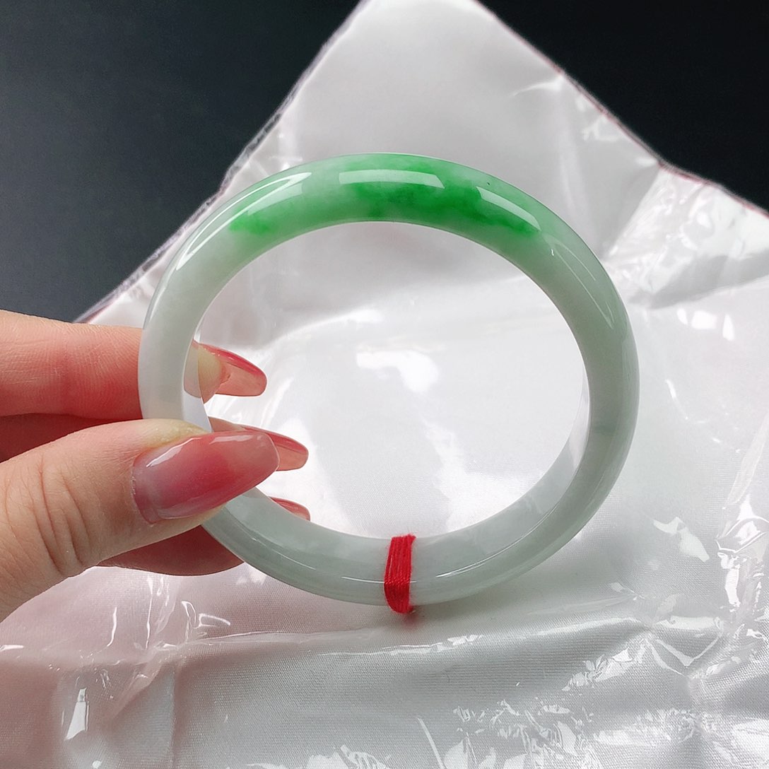 翡翠手镯未镶嵌夏*翡翠060