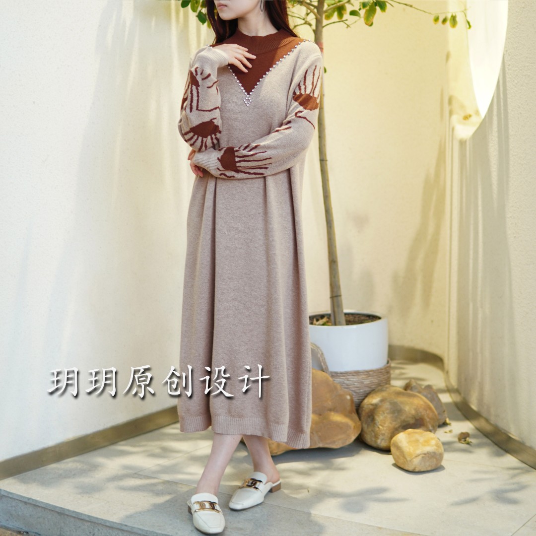 144羊毛连衣裙时尚气质女士设计师秋冬长款提花轻奢宽松针织衫