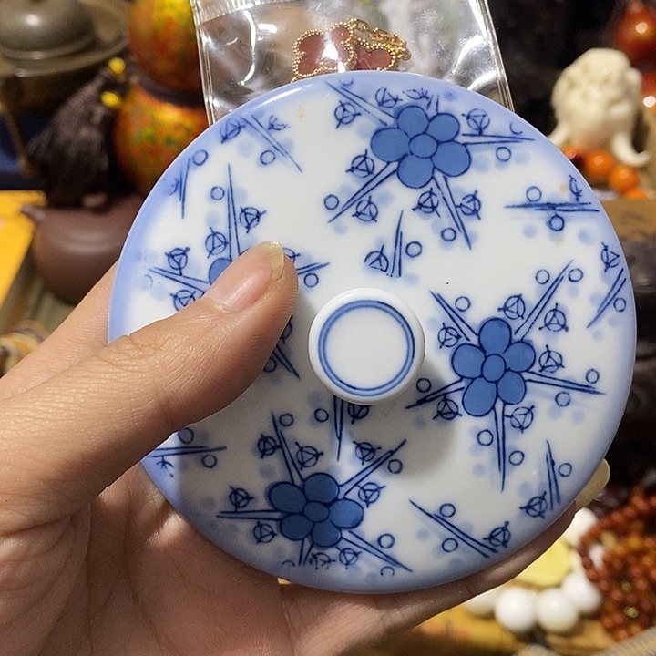 瓷器工艺精湛精细