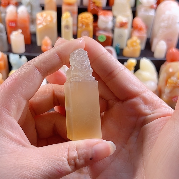 云南石印石2厘米，狮子