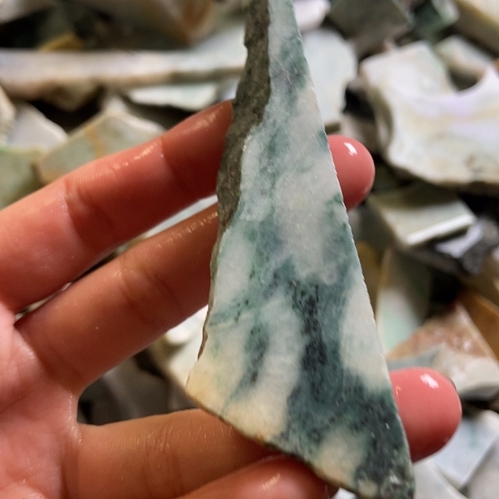 翡翠颈饰未镶嵌天然翡翠