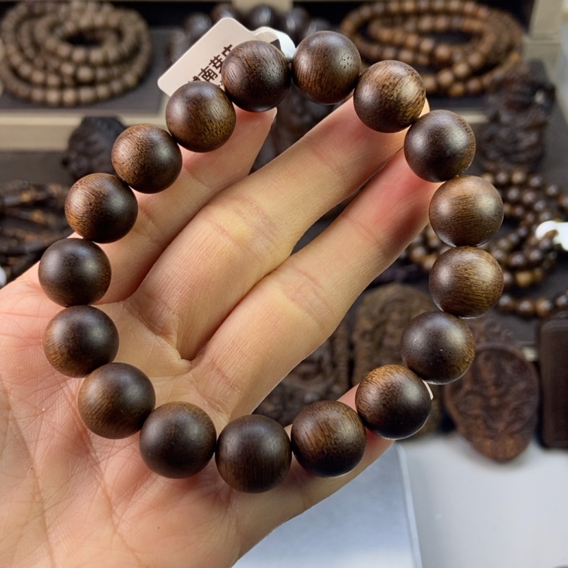 【闪购商品】沉香手串?****人越南白棋