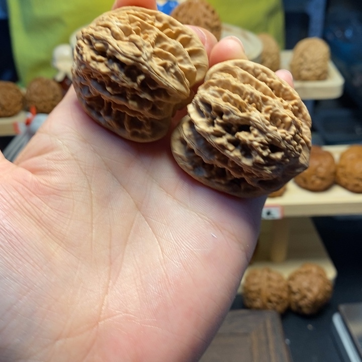 文玩核桃把件痞****￴37号盘龙虎39尺