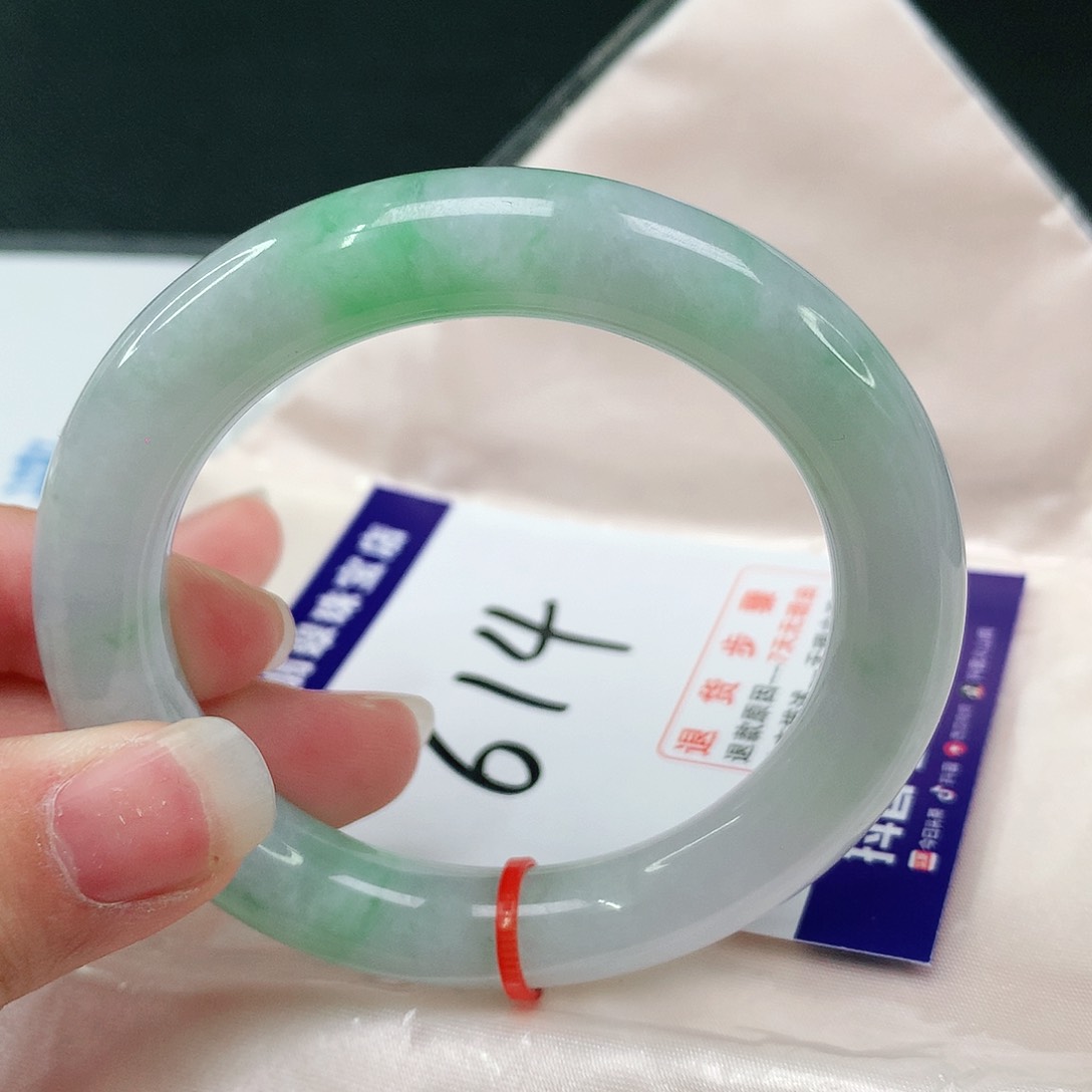 翡翠未镶嵌手镯翡翠