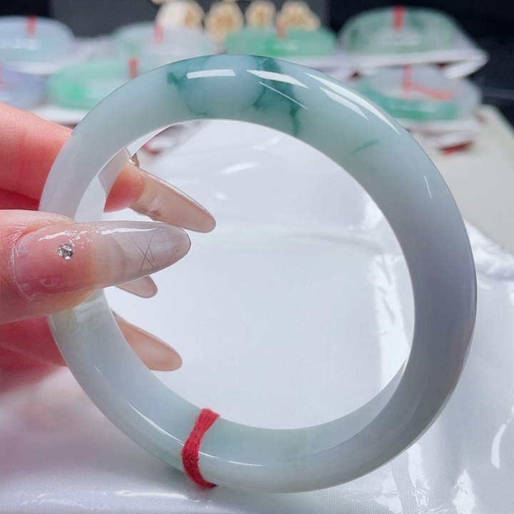 翡翠手镯未镶嵌缅甸 主播推荐款