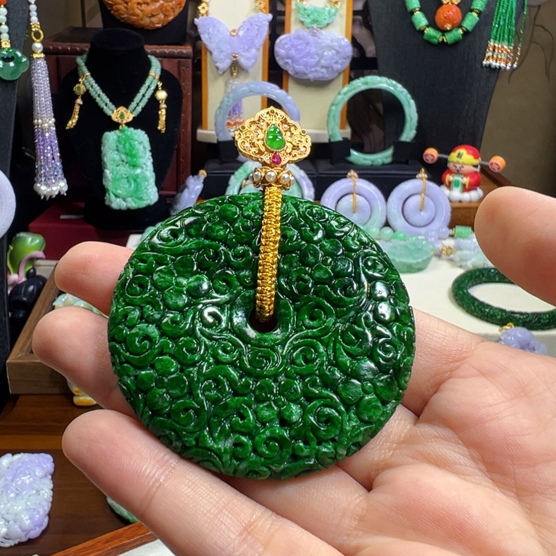 我***儿翡翠未镶嵌毛衣链扣子