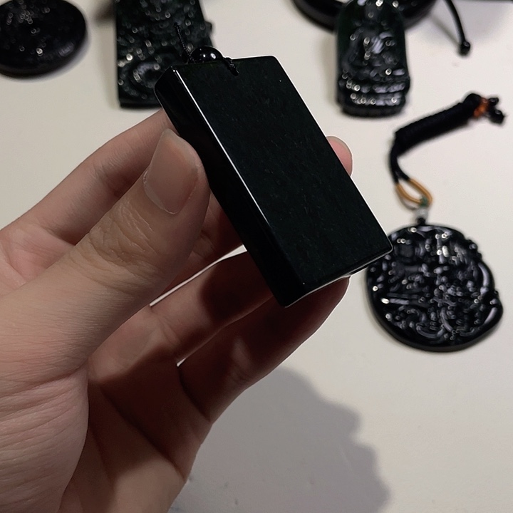 翡翠未镶嵌颈饰翡翠46