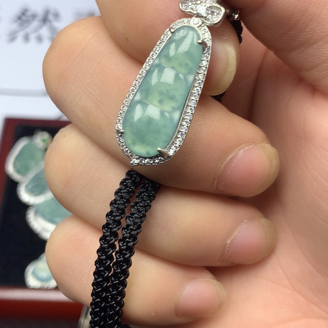 翡翠颈饰未镶嵌123456789