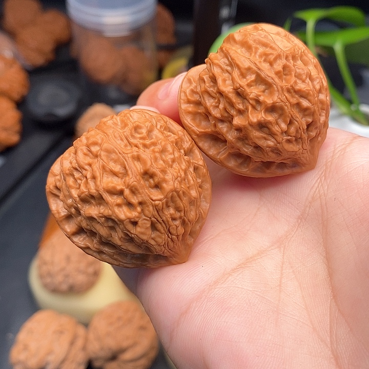 文玩核桃把件金牛全品38