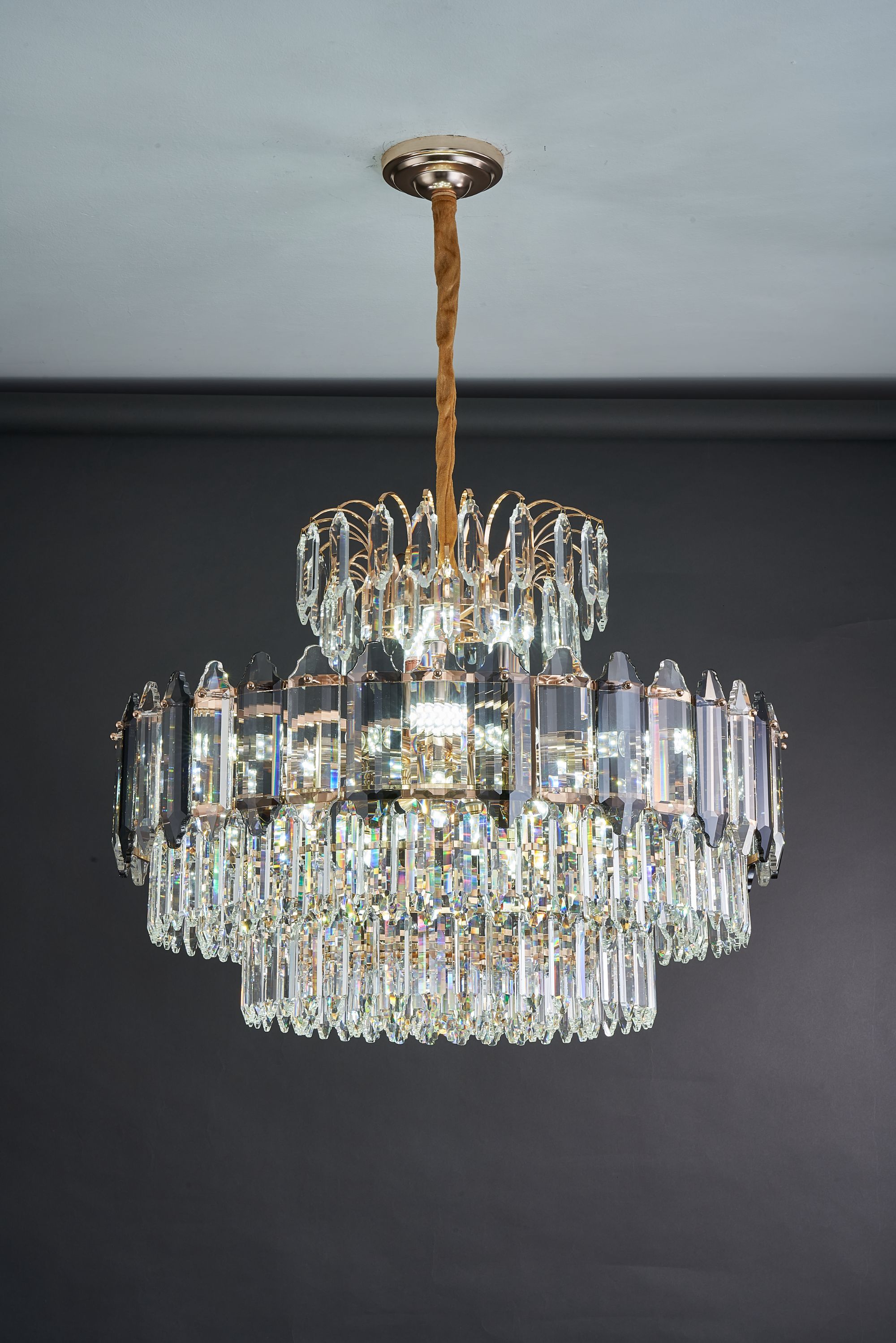 2025年新款客厅吊灯高端餐厅吊灯 卧室吊灯 