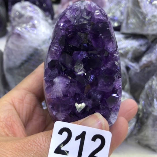 紫晶天然水晶摆件未镶嵌