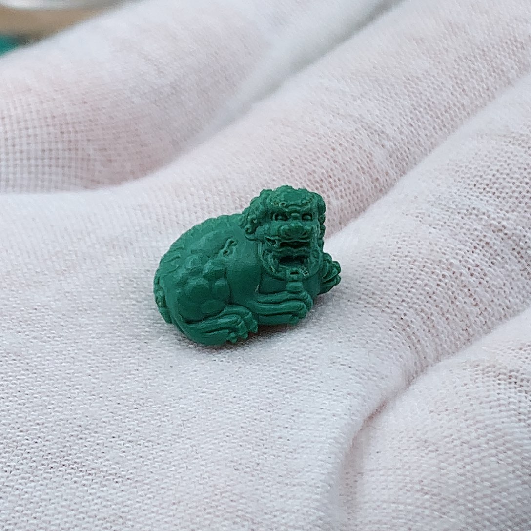 绿松石颈饰未镶嵌