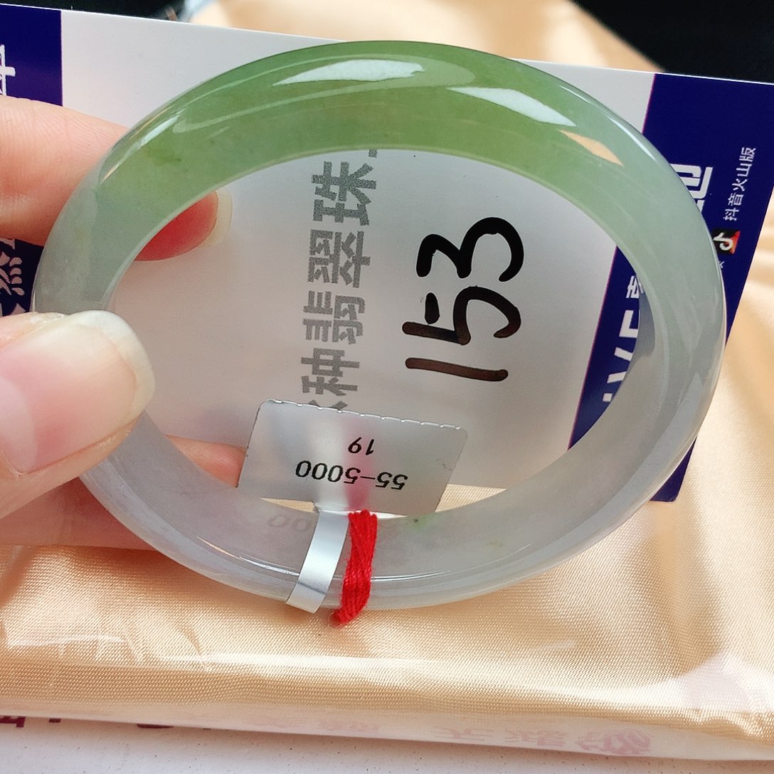 翡翠手镯未镶嵌缅甸天然A货翡翠手镯