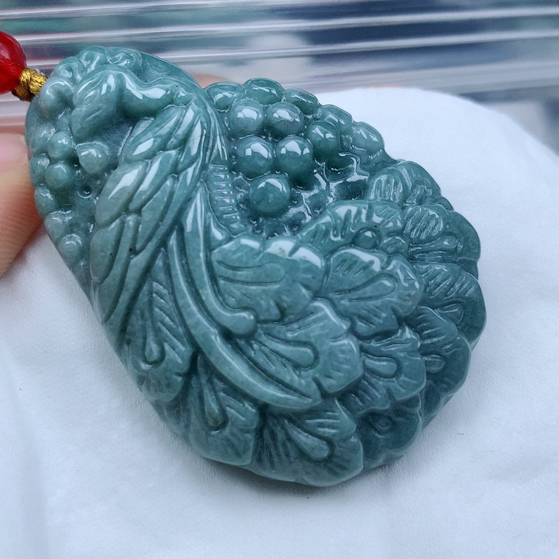 翡翠颈饰未镶嵌吊坠