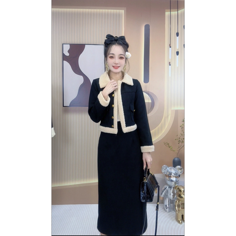 【加绒加厚】【特厚绒款】两件套  小香风2025冬季加绒显瘦套装 B2422