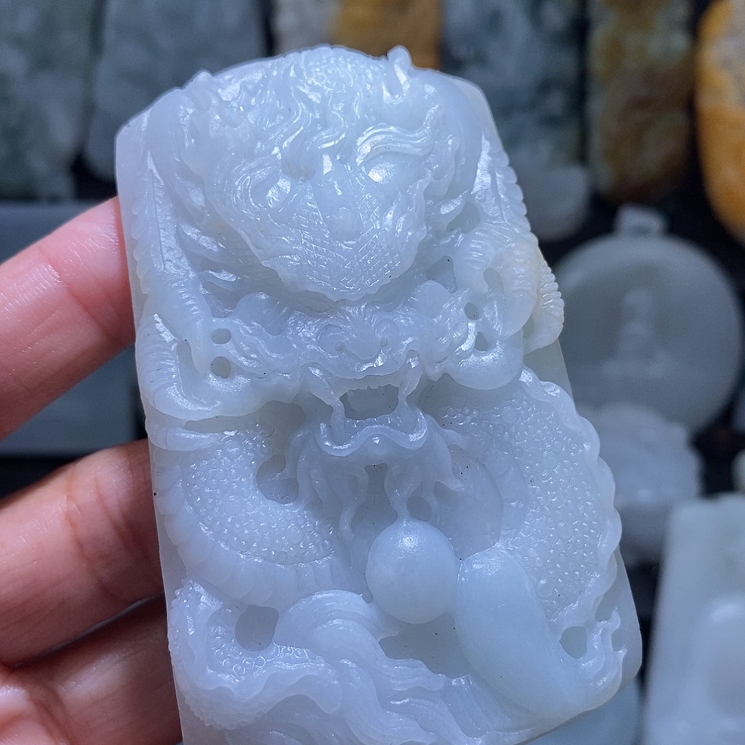定制翡翠未镶嵌翡翠