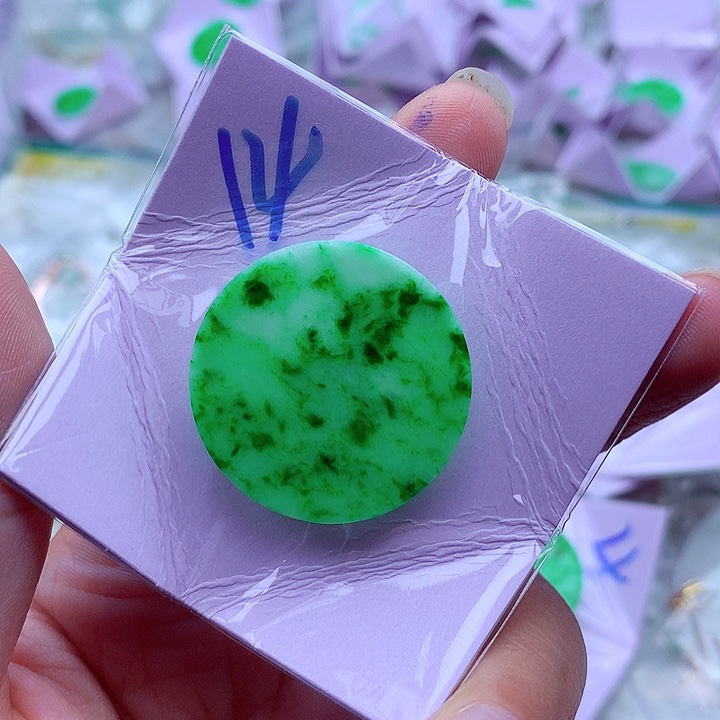 翡翠颈饰银S925镶嵌翡翠