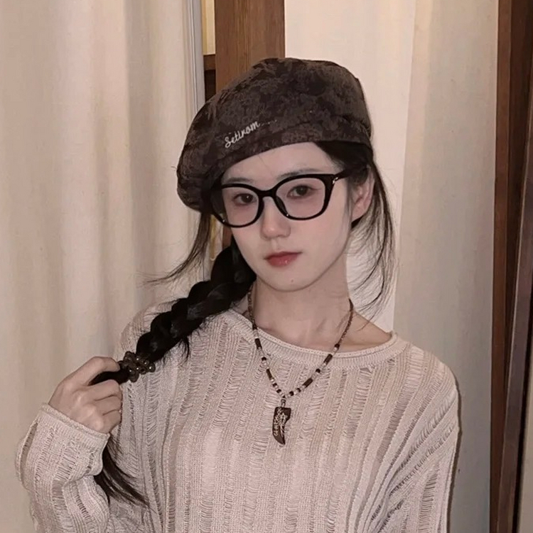 西町村屋复古刺绣森系贝雷帽女秋季新款简约百搭帽子XAAC60014
