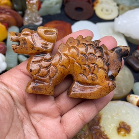 蛇纹石玉颈饰未镶嵌126