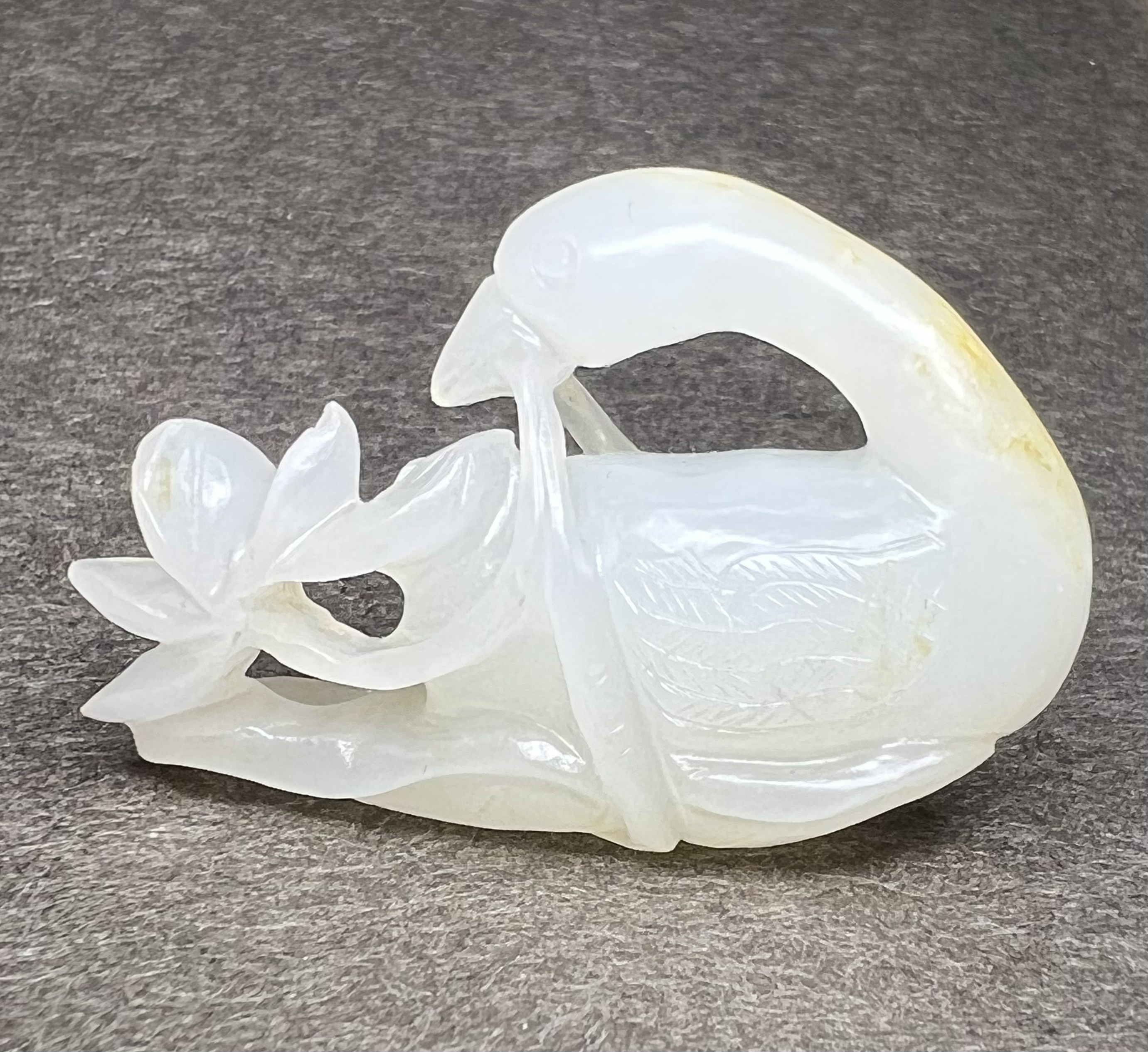 带皮和田玉宝鸭穿莲