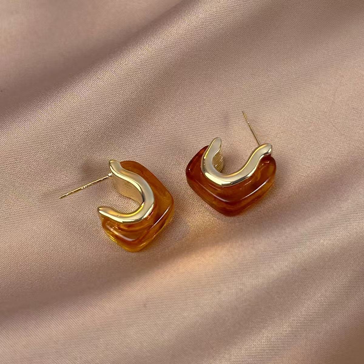 铜合金树脂耳饰 2025秋冬醋酸高级感琥珀纹理老钱气质耳环法式