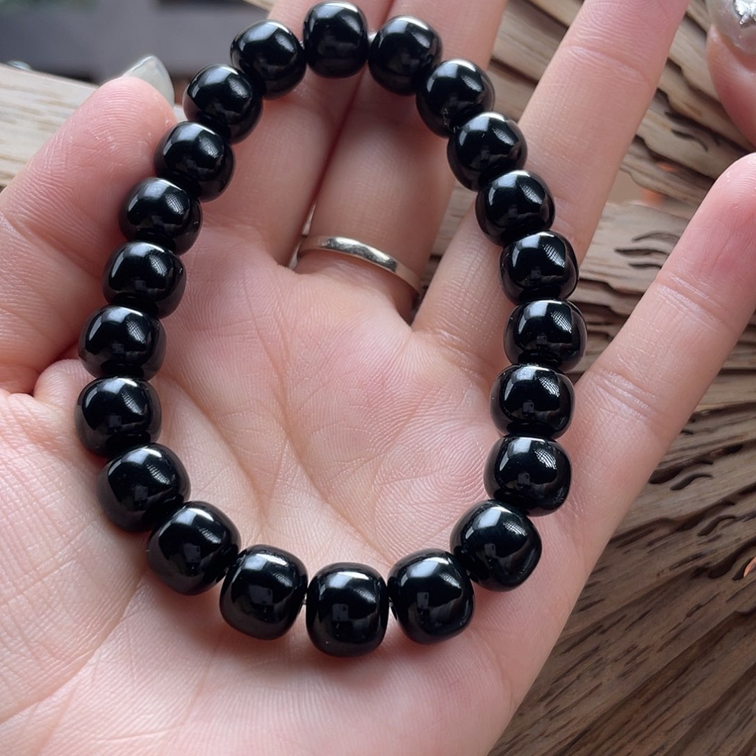 和田玉手串未镶嵌黑9.10