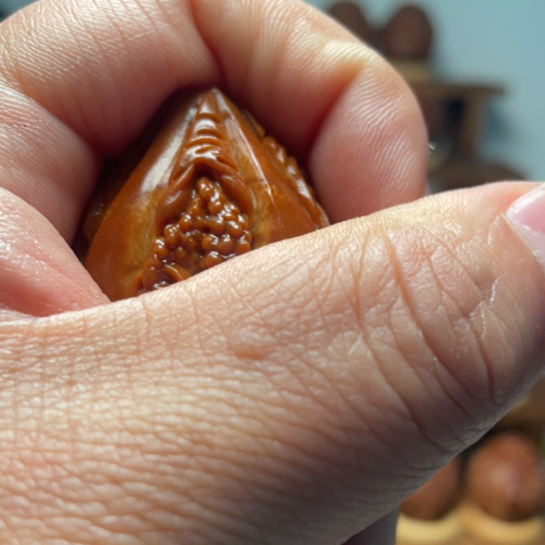 大橄榄五面生命源