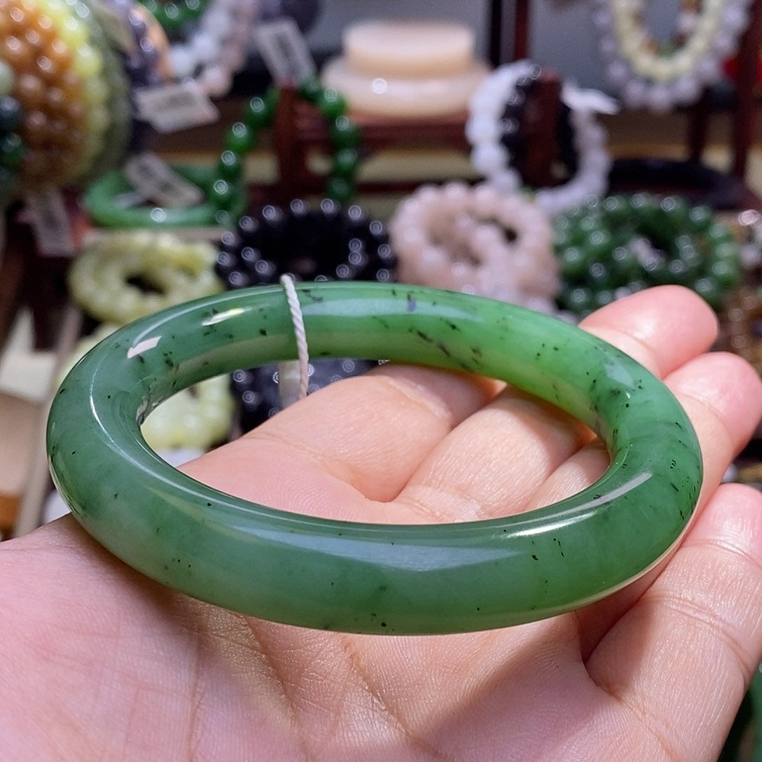 和田玉未镶嵌收藏级乌兰海俄料老料高冰圆条手镯58.5