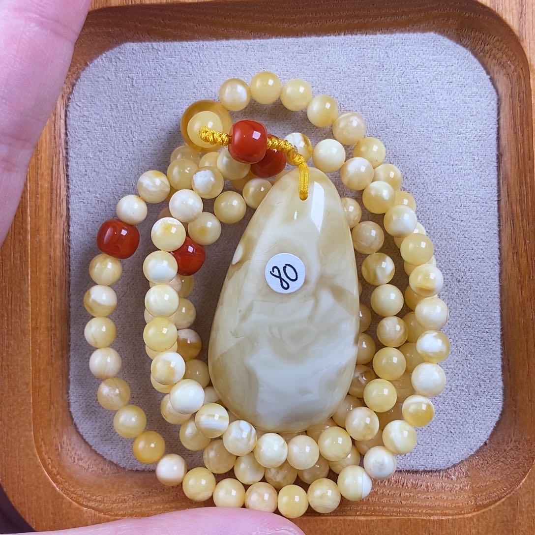 蜜蜡珠宝奇石未镶嵌