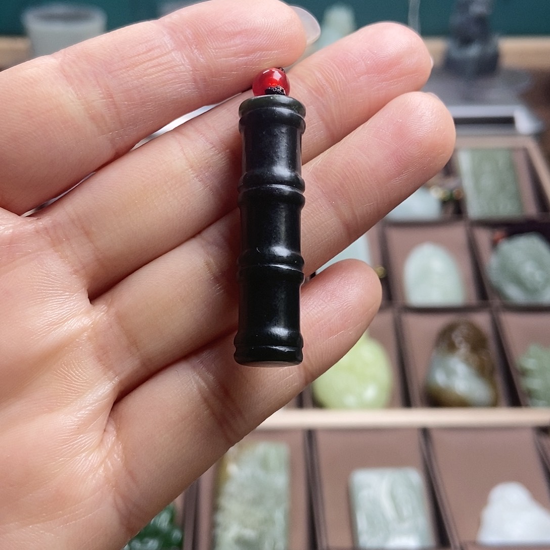 和田玉（糖玉）颈饰未镶嵌