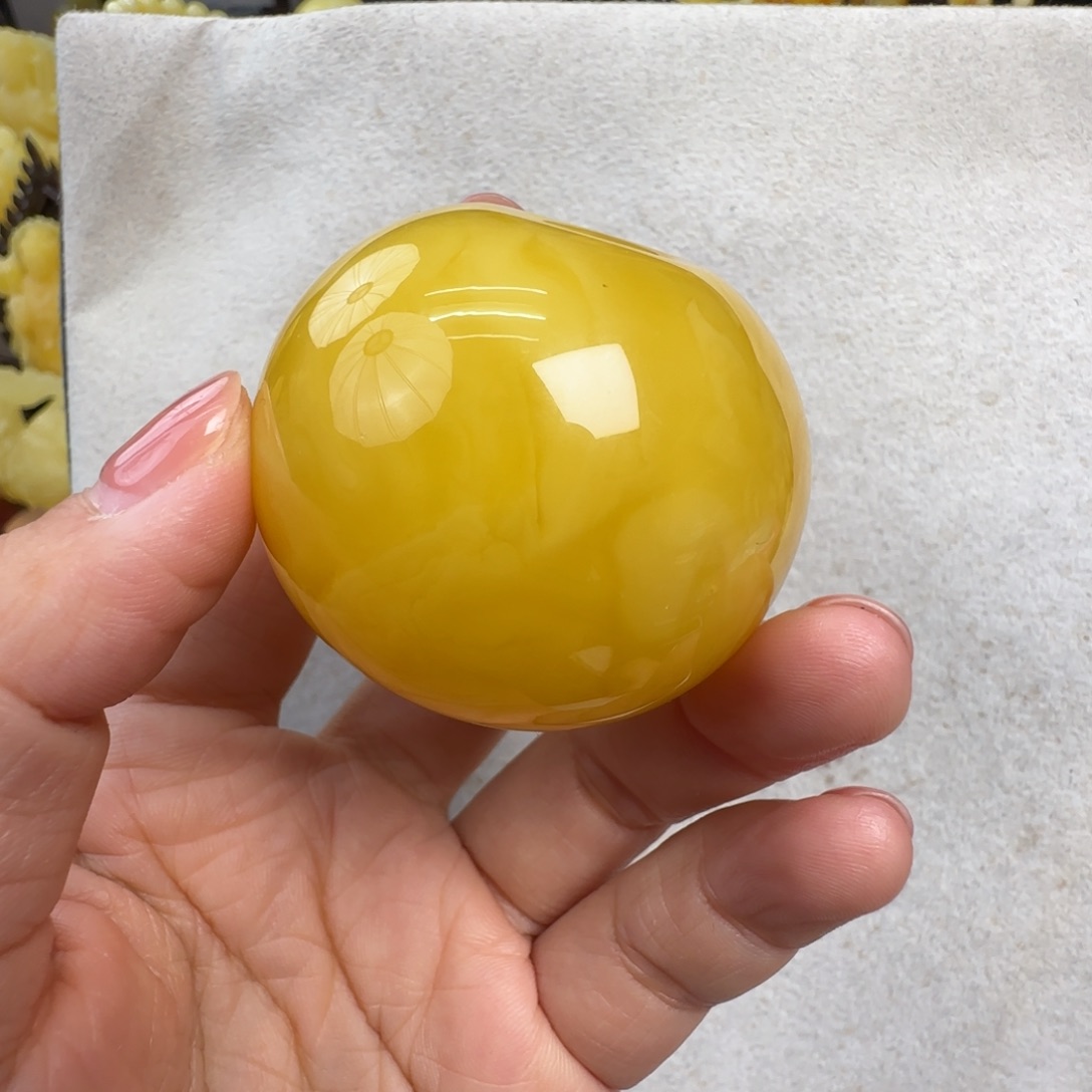 蜜蜡未镶嵌珠宝奇石