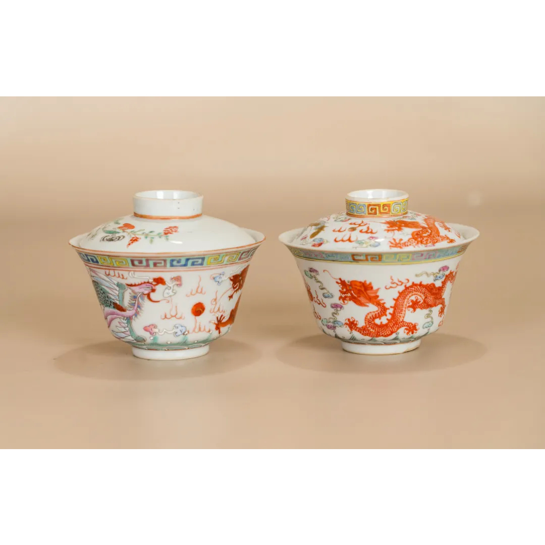 Lot  7  清  粉彩矾红龙凤纹盖碗一对(1.9日瓷器拍卖）