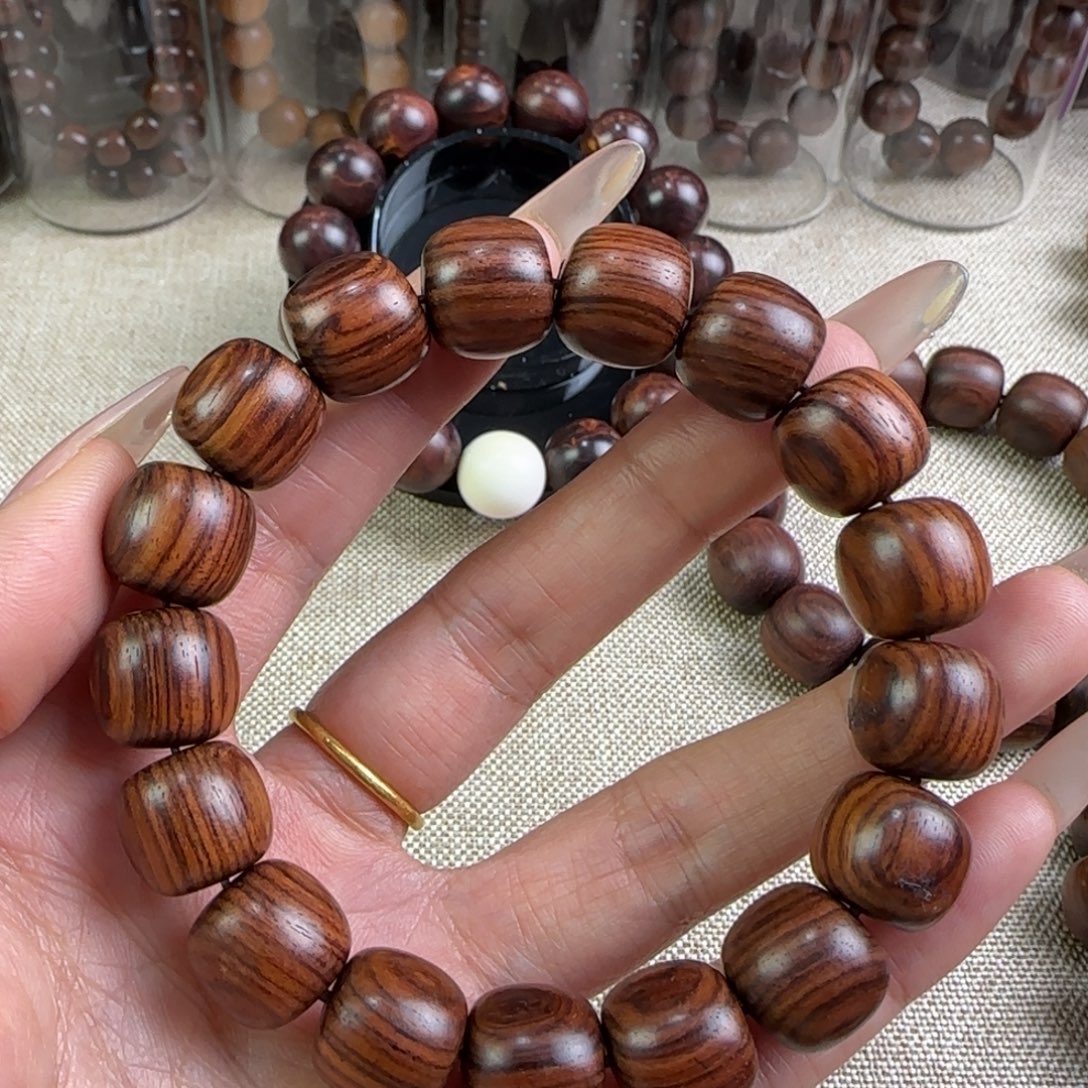 黄花梨/降香黄檀手串/手链老拆线条珠