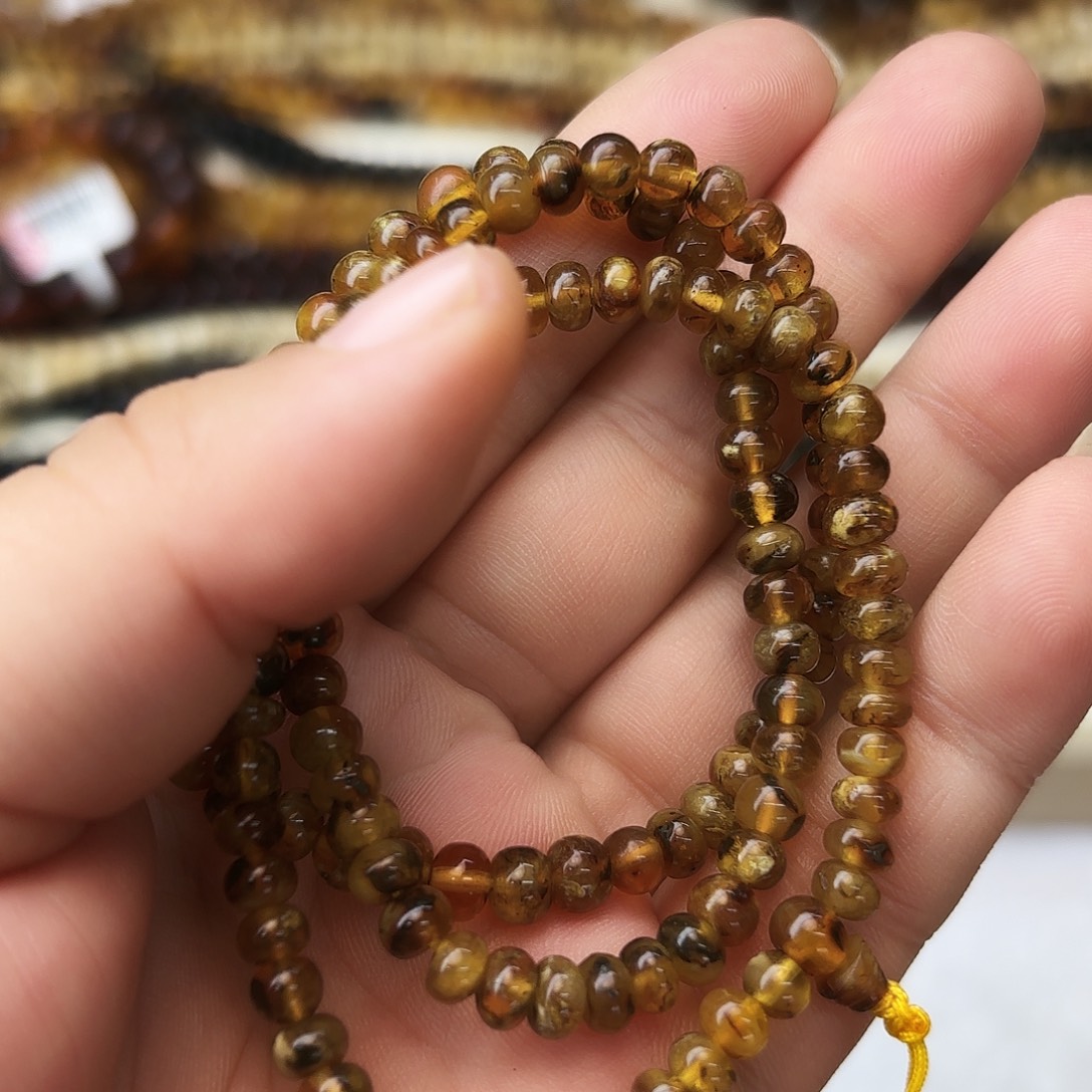 琥珀未镶嵌裸石五