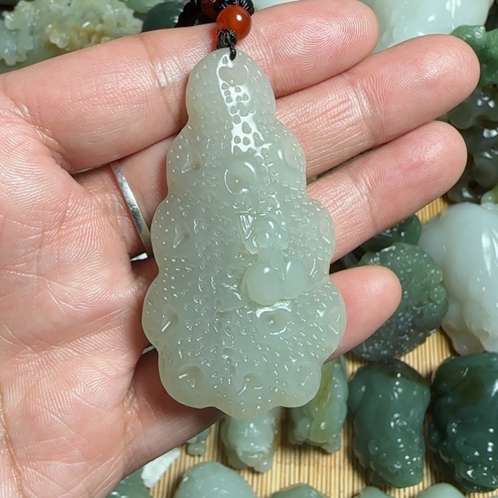 和田玉挂件未镶嵌