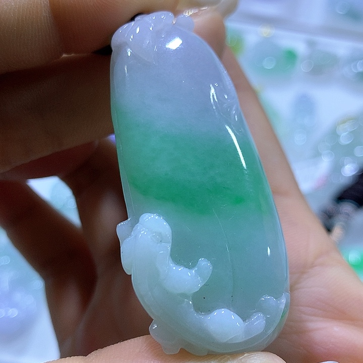 翡翠颈饰未镶嵌天然翡翠A货吊坠