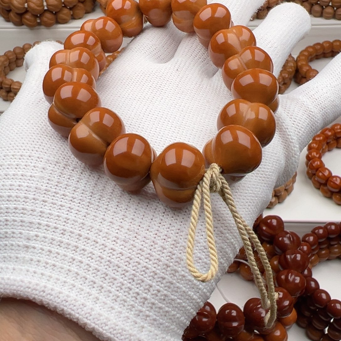 涛***）猴头核桃吊坠大屁桃