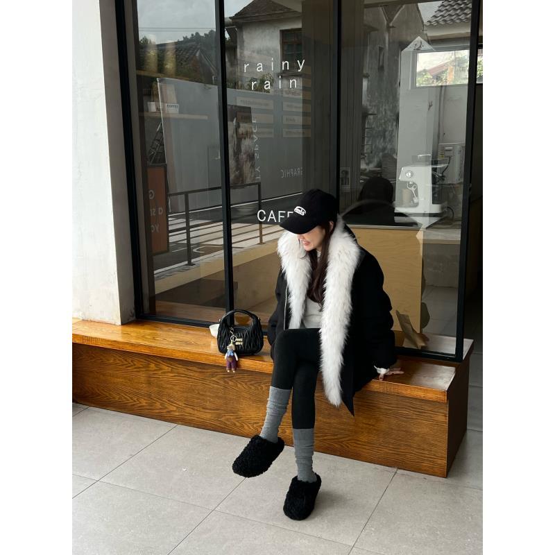 【貉子毛领羽绒服】90白鸭绒廓形面包毛领羽绒服 03188