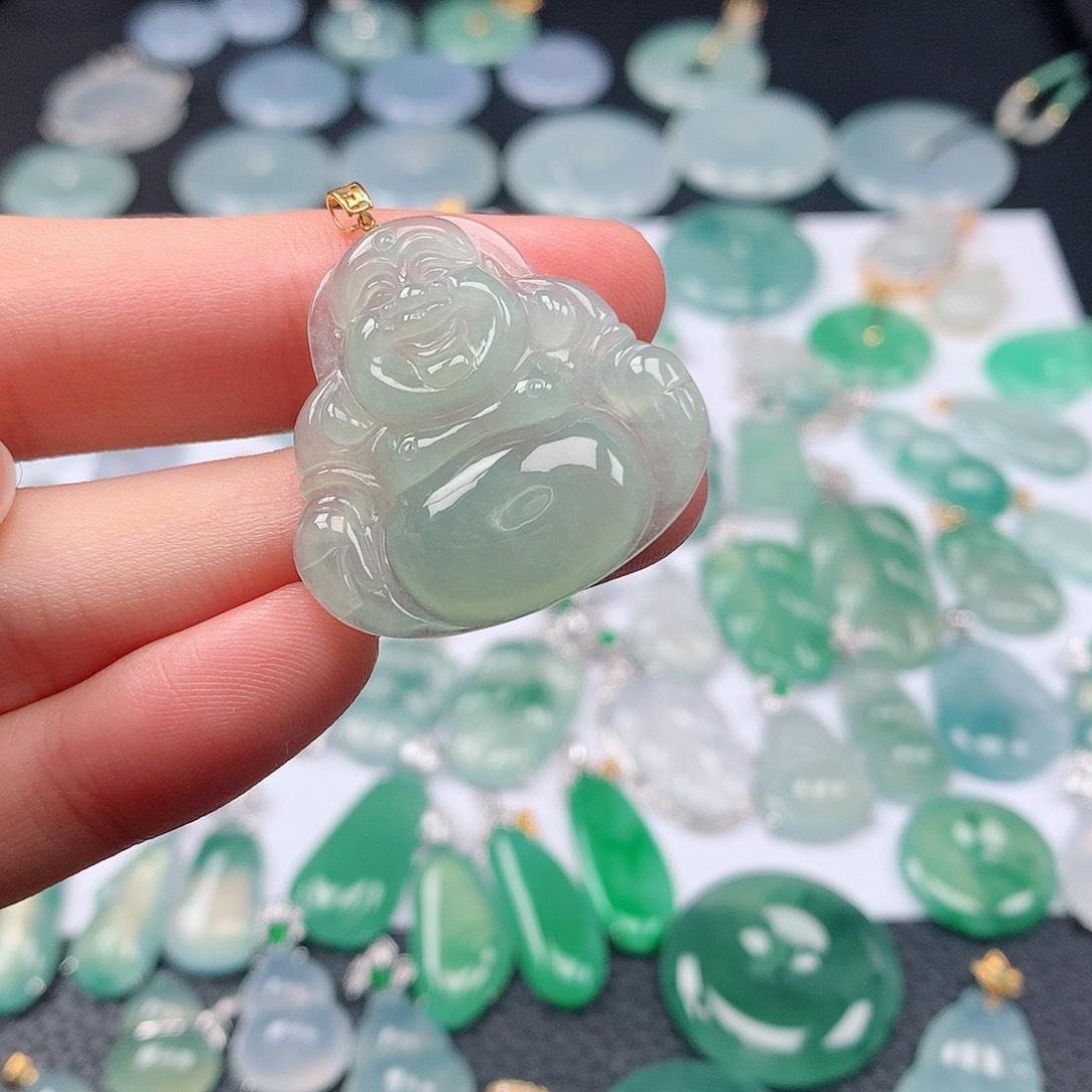 翡翠颈饰18K金镶嵌天然翡翠