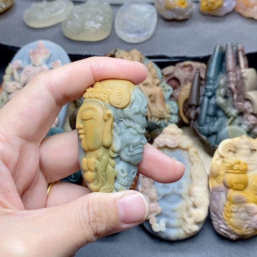 【闪购商品】定制石英质玉吊坠未镶嵌