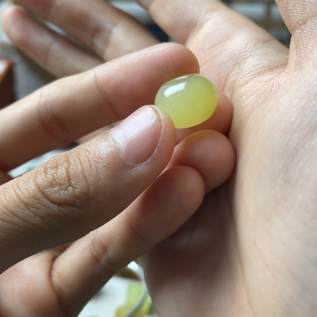 雲***上和田玉（糖玉）未镶嵌颈饰