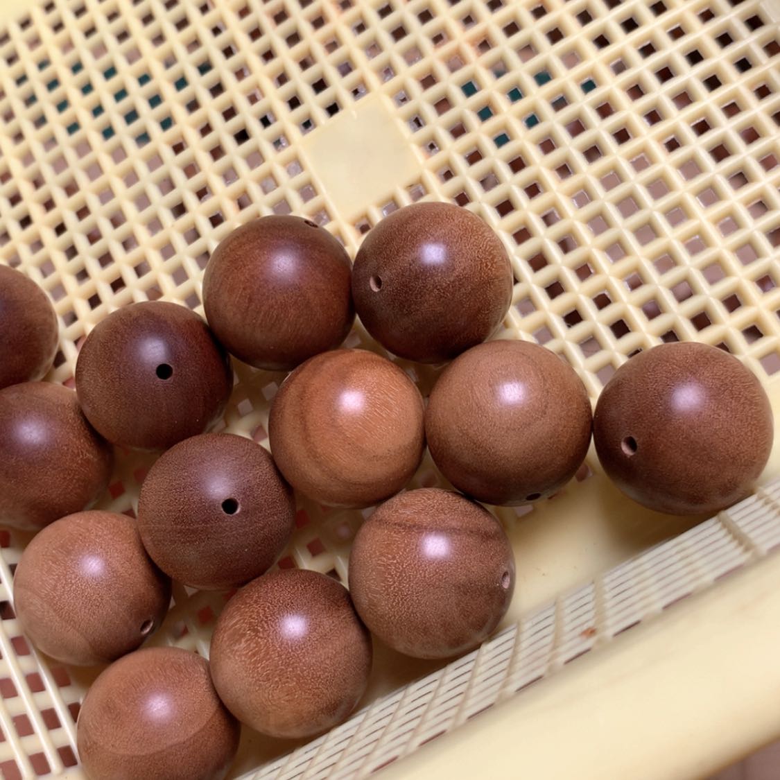 【闪购商品】檀香木其他@****?老山檀香18顺纹孤品