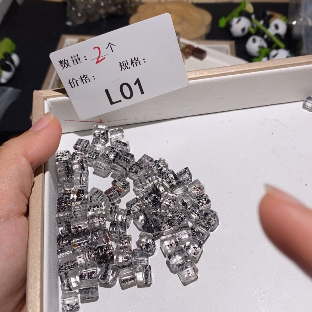 颈饰未镶嵌水晶多样化大小不一发2个01