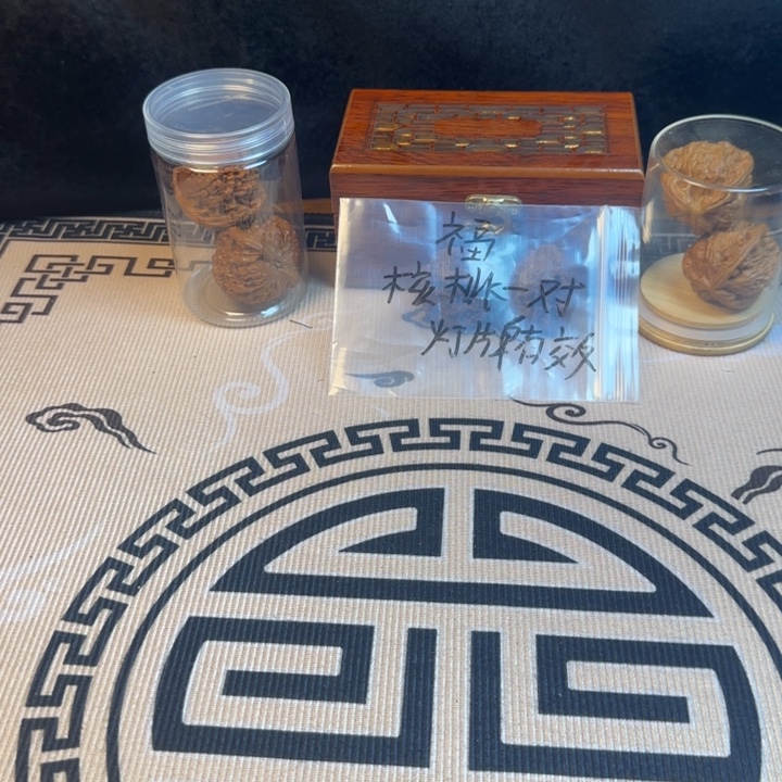 文玩核桃吊坠随机